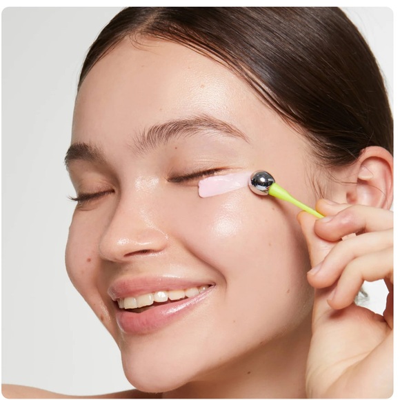 BUNDLE OF SKIN CARE Retails over $150 - Picture 6 of 9